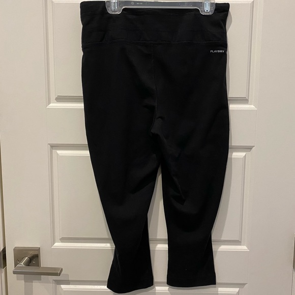 2/$18 NWOT Reebok Black Leggings 3/4 Length Capri XS - Picture 5 of 5